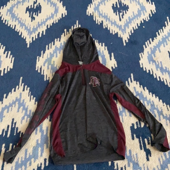 Colosseum Other - 24.Texas A&M. Youth M. Colosseum. Maroon. Dark grey